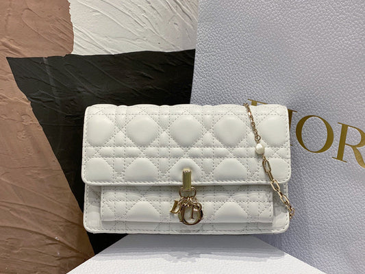 Christian Dior  Bags - 2549