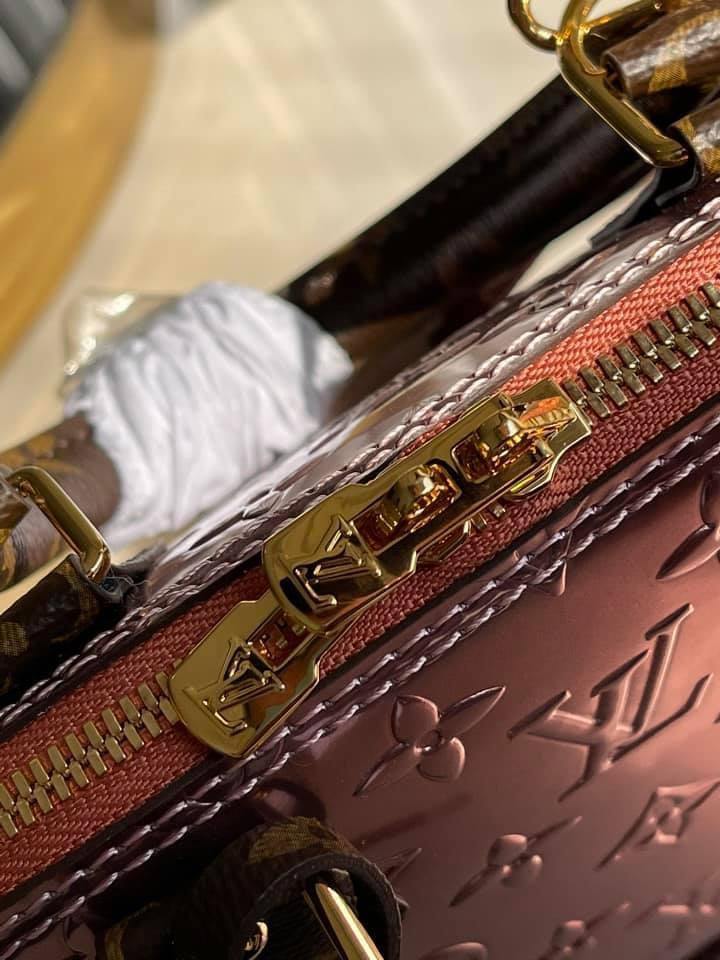 Louis Vuitton Alma BB Bag